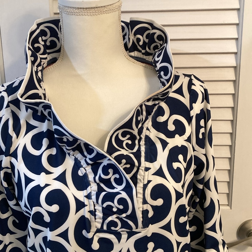 Gretchen Scott Designs Navy and White Patterned Top size L - Picture 3 of 6